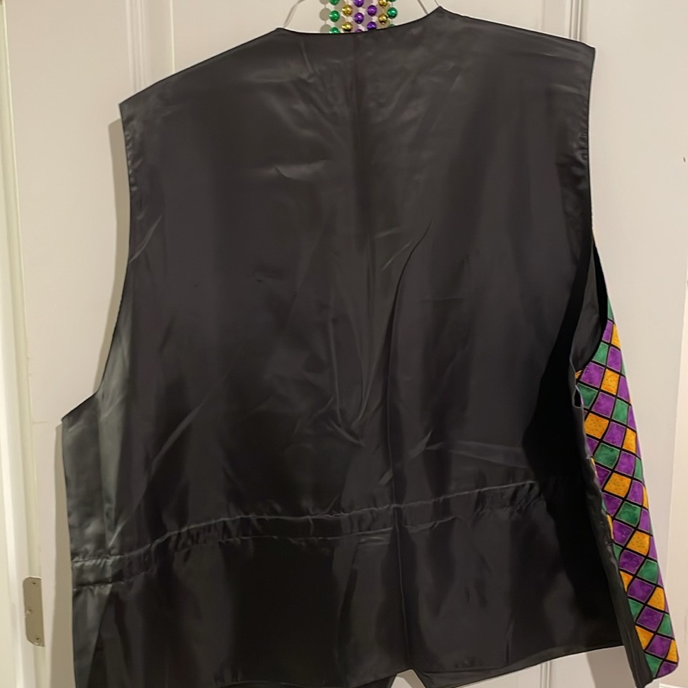 Colorful Geometric Vest - Picture 3 of 4